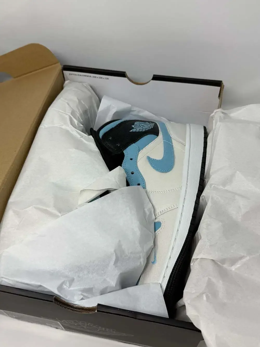 Air Jordan 1 Mid SE 'Summit White Blue Chill' Athletic Basketball Shoe Nike 9.5M